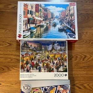 Lot of 3 Premium Quality Puzzle 2000 Pieces - Colorful scenes.